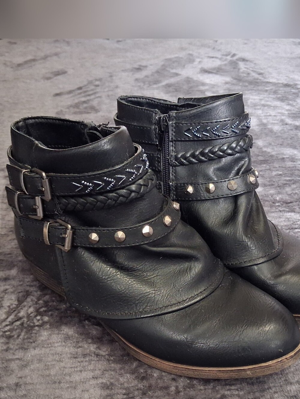 WallFlower Tensley Black Faux Leather Buckle Ankle Booties Womens 8.5M